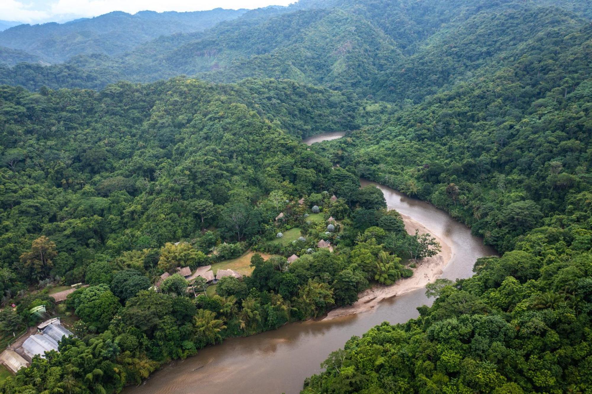 One Santuario Hotel Y Reserva Natural 帕洛米诺 外观 照片