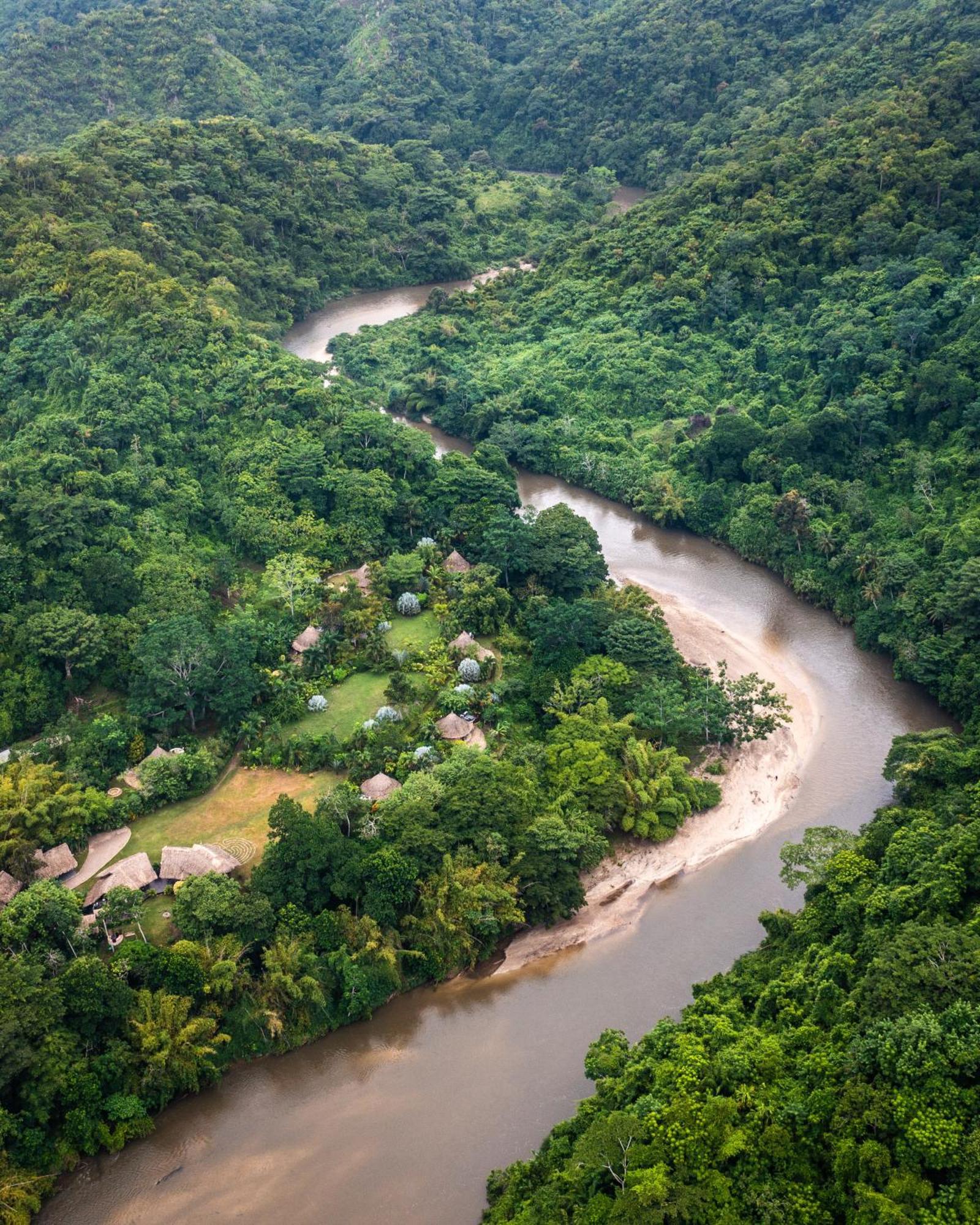 One Santuario Hotel Y Reserva Natural 帕洛米诺 外观 照片