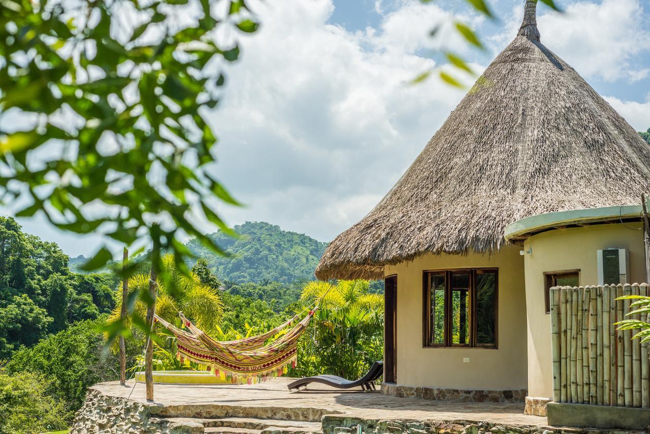 One Santuario Hotel Y Reserva Natural 帕洛米诺 外观 照片