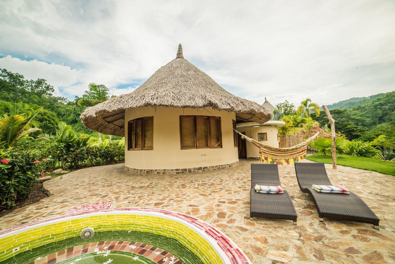 One Santuario Hotel Y Reserva Natural 帕洛米诺 外观 照片